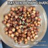 Hạt sen đỏ khô cận cảnh
